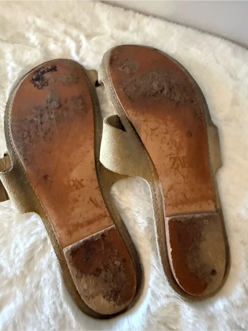 ZARA Light Beige Suede Slide Sandals with Suede Strap - Picture 2 of 3